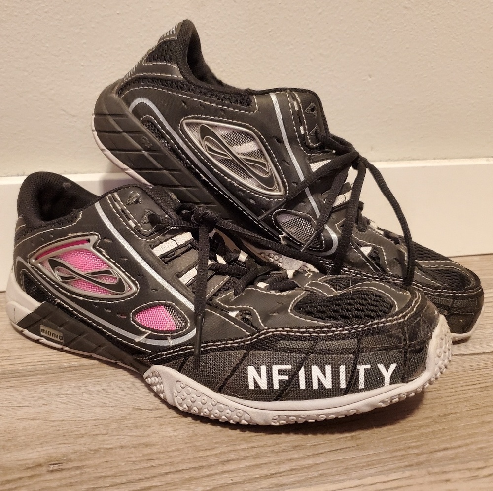 Women's Volleyball Shoes